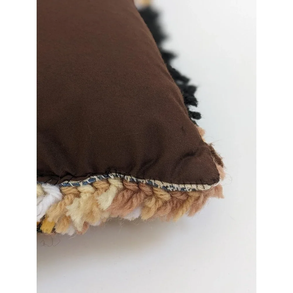 Vintage Latch Hook Tabby Cat Throw Pillow Complete Handmade‎ Shag Retro Feline